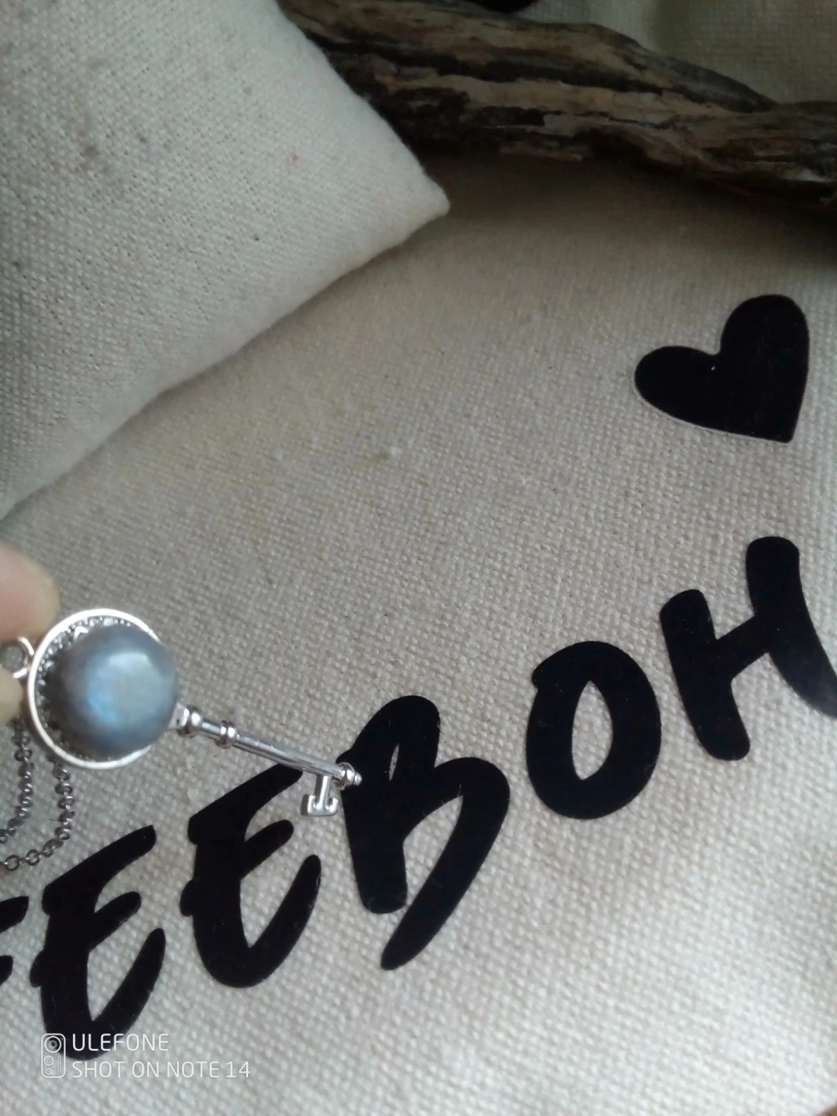 Collier protection clé pierre de labradorite – photo 3